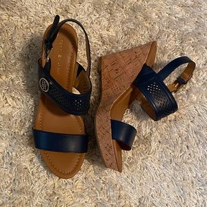 Platform sandals